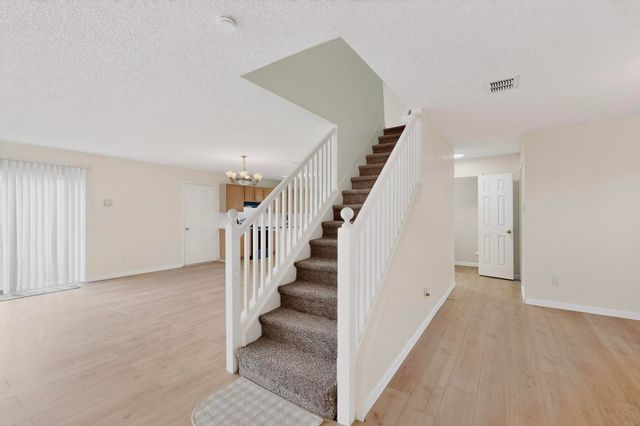 824 Willow Wood Drive, Cedar Hill, TX 75104