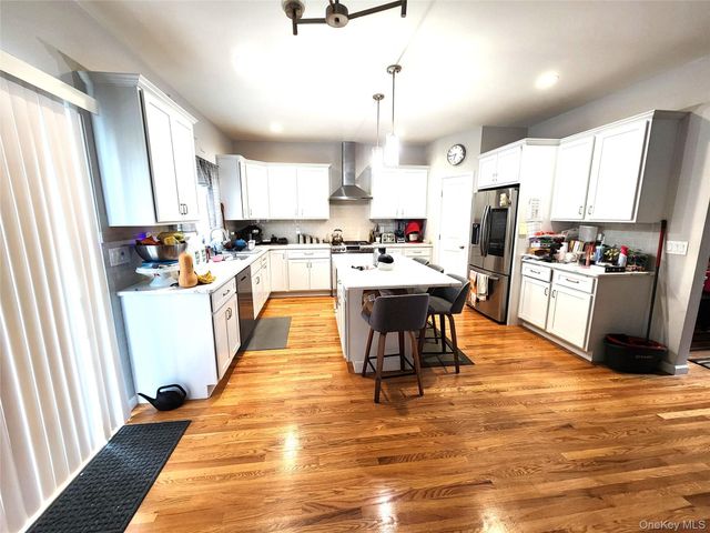 5 Mulberry Place, Hopewell Junction, NY 12533