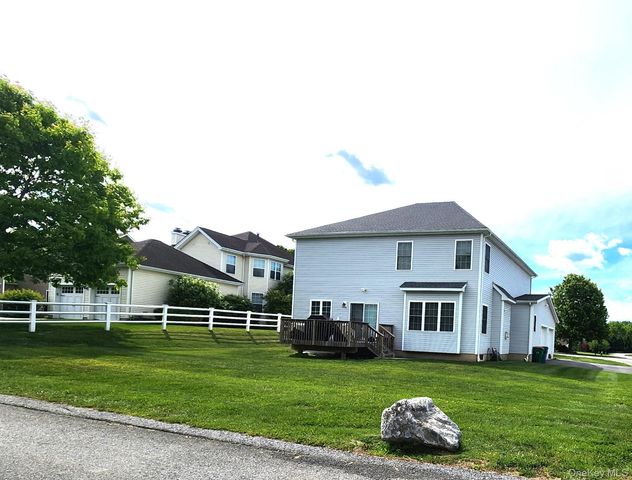 5 Mulberry Place, Hopewell Junction, NY 12533