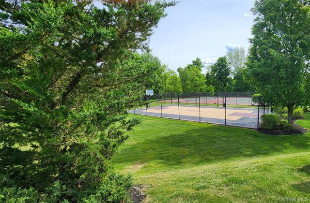 5 Mulberry Place, Hopewell Junction, NY 12533