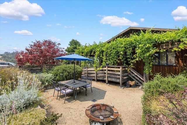 7575 Torrey Pines Terrace, Eagle Point, OR 97524