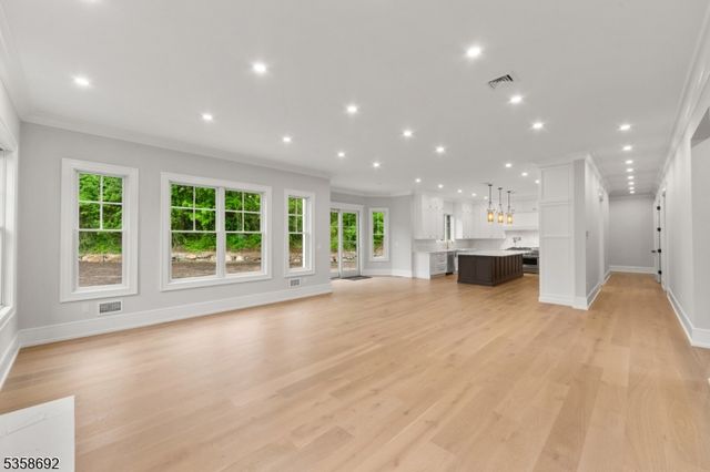1 Hilbert Ct, Montville Twp., NJ 07045