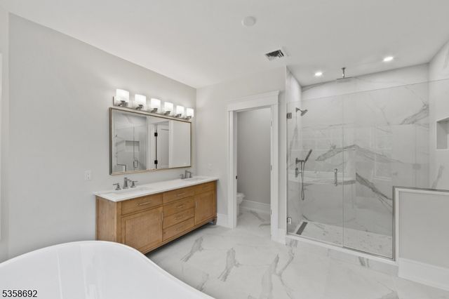 1 Hilbert Ct, Montville Twp., NJ 07045
