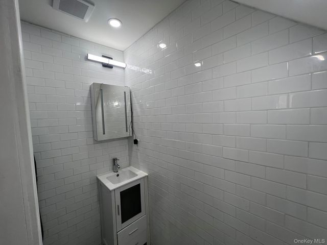 16731 109th Avenue, Jamaica, NY 11433