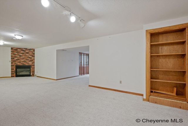 7120 PASADENA RD, Cheyenne, WY 82009