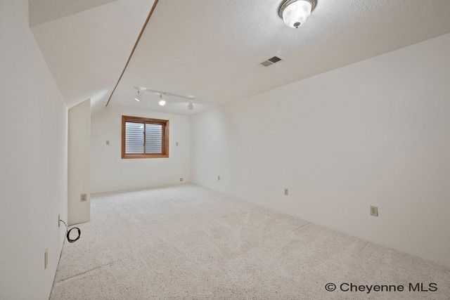 7120 PASADENA RD, Cheyenne, WY 82009