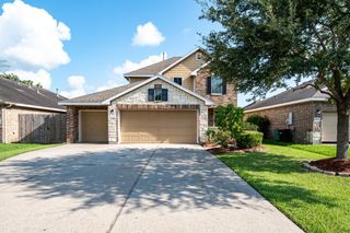 10019 Lynnwood Drive, Baytown, TX 77521