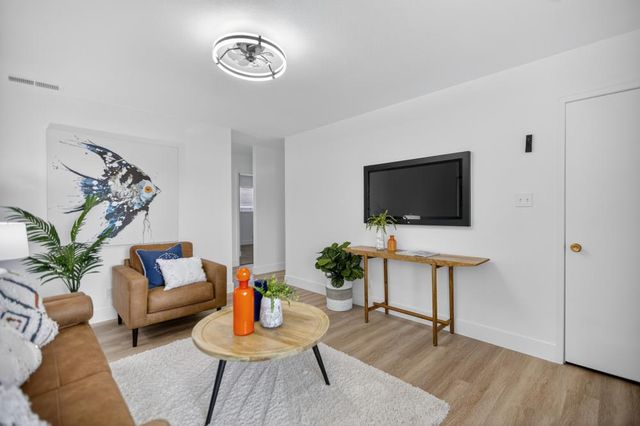 3983 Avante Way, Sacramento, CA 95826