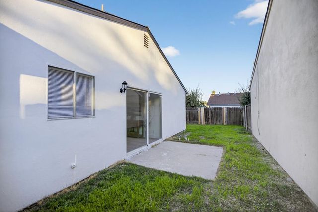 3983 Avante Way, Sacramento, CA 95826