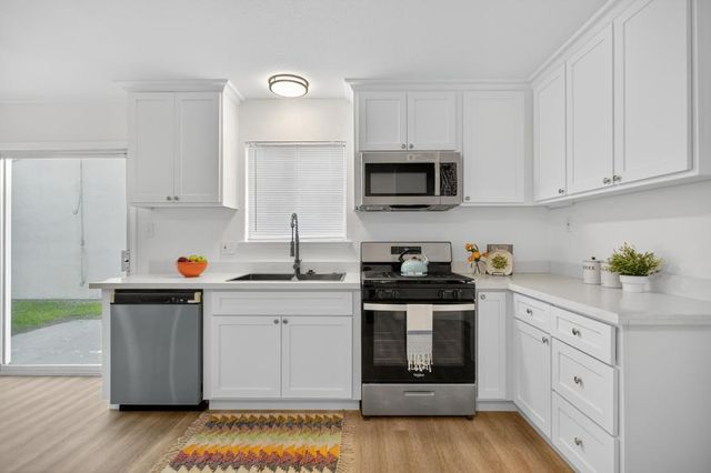 3983 Avante Way, Sacramento, CA 95826