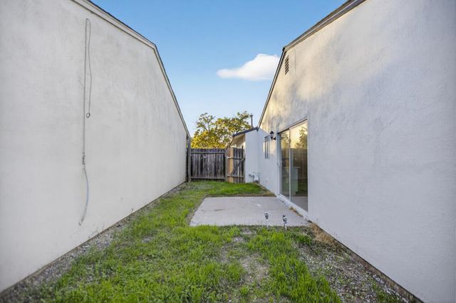 3983 Avante Way, Sacramento, CA 95826