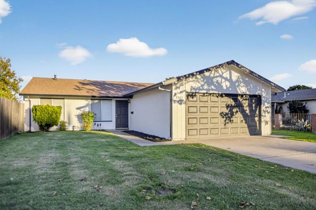 3983 Avante Way, Sacramento, CA 95826