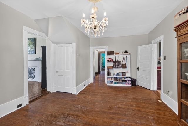 414 N Main Street, Harrodsburg, KY 40330