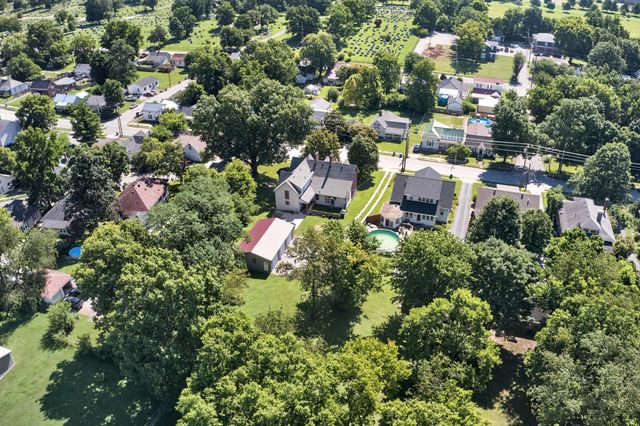 414 N Main Street, Harrodsburg, KY 40330