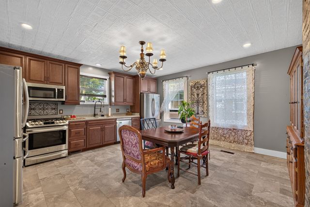 414 N Main Street, Harrodsburg, KY 40330