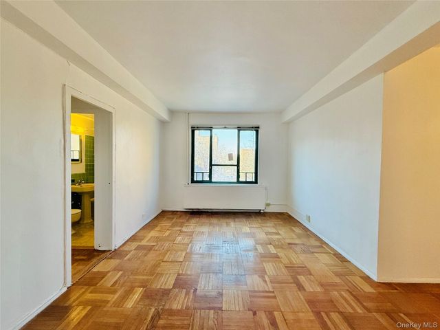 1562 Unionport Road 6G, Bronx, NY 10462