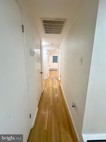 1 HIGH ACRES DRIVE, Ewing, NJ 08628