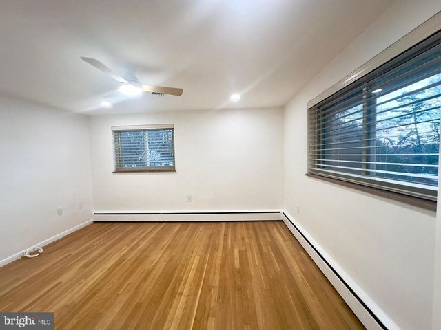 1 HIGH ACRES DRIVE, Ewing, NJ 08628