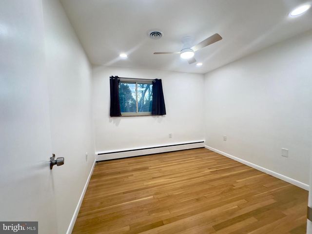 1 HIGH ACRES DRIVE, Ewing, NJ 08628