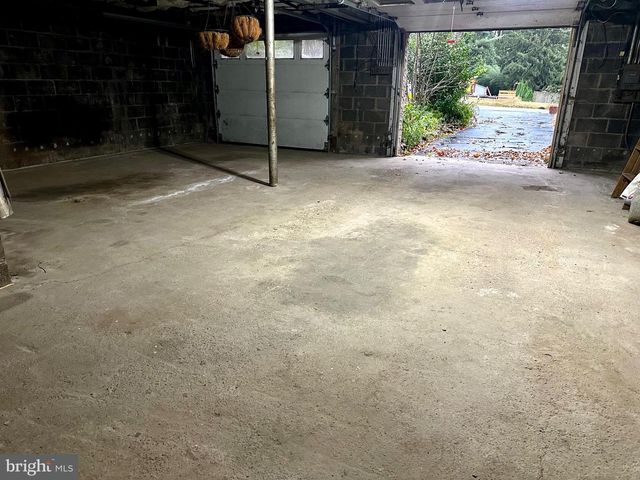 1 HIGH ACRES DRIVE, Ewing, NJ 08628