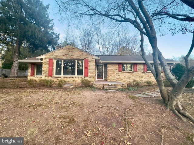 1 HIGH ACRES DRIVE, Ewing, NJ 08628
