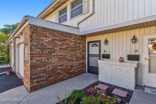 6818 Fenwyck Road, 18, Maumee, OH 43537