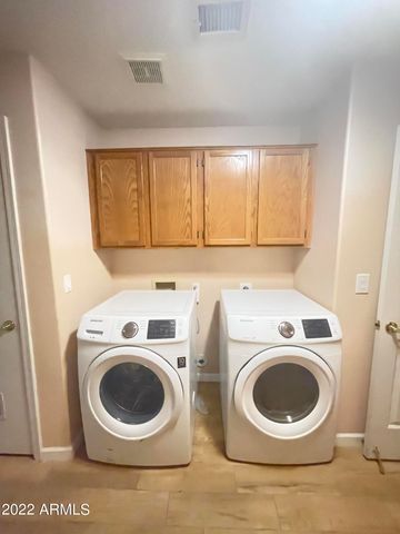 658 N Poplar Court, Chandler, AZ 85226