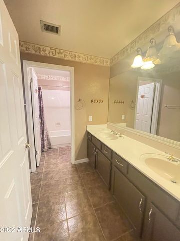 658 N Poplar Court, Chandler, AZ 85226
