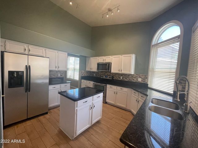 658 N Poplar Court, Chandler, AZ 85226