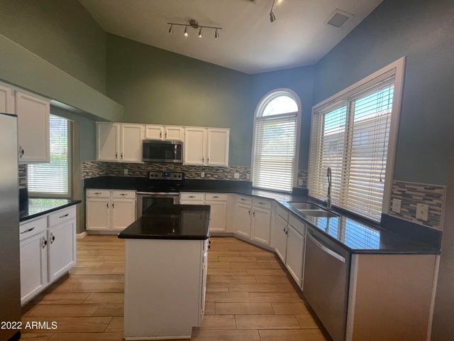 658 N Poplar Court, Chandler, AZ 85226