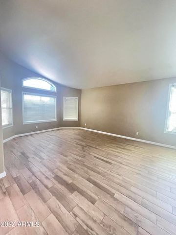 658 N Poplar Court, Chandler, AZ 85226