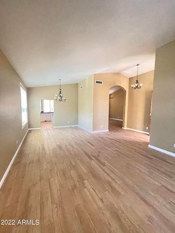 658 N Poplar Court, Chandler, AZ 85226