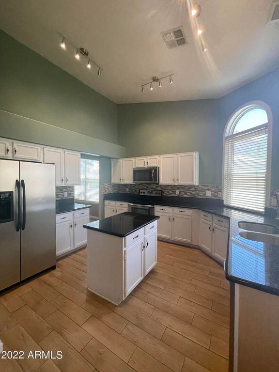 658 N Poplar Court, Chandler, AZ 85226