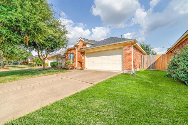 16727 Great Oaks Glen Drive, Houston, TX 77083