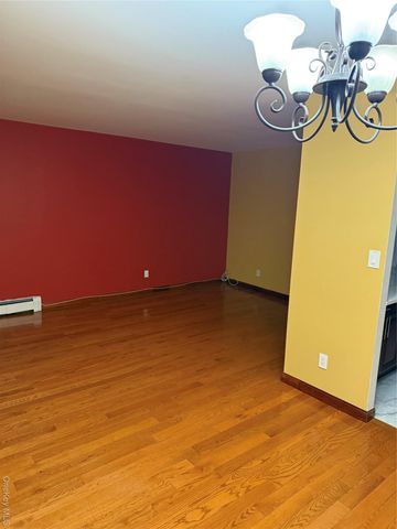 7961 78th Avenue, Glendale, NY 11385