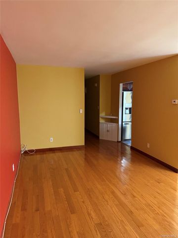 7961 78th Avenue, Glendale, NY 11385