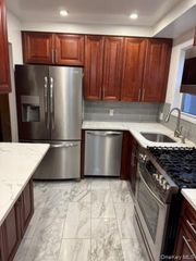 7961 78th Avenue, Glendale, NY 11385