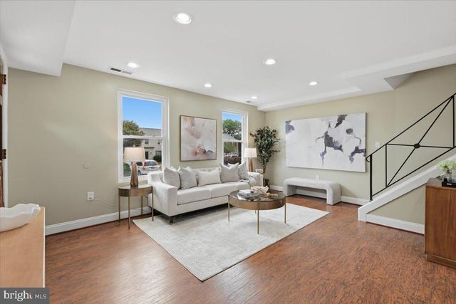 3764 JASON AVE, Alexandria, VA 22302