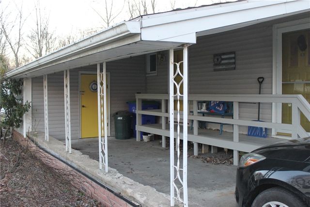 302 Linwood Avenue, Gaines, NY 14411