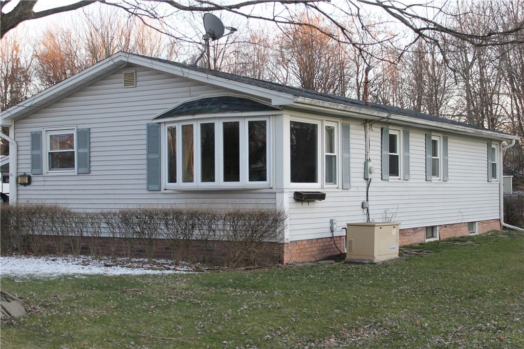 302 Linwood Avenue, Gaines, NY 14411