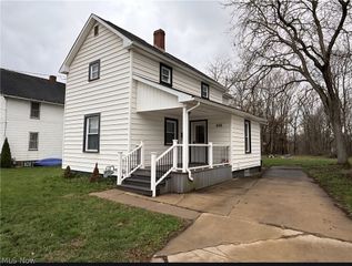 606 Murray Avenue, Minerva, OH 44657