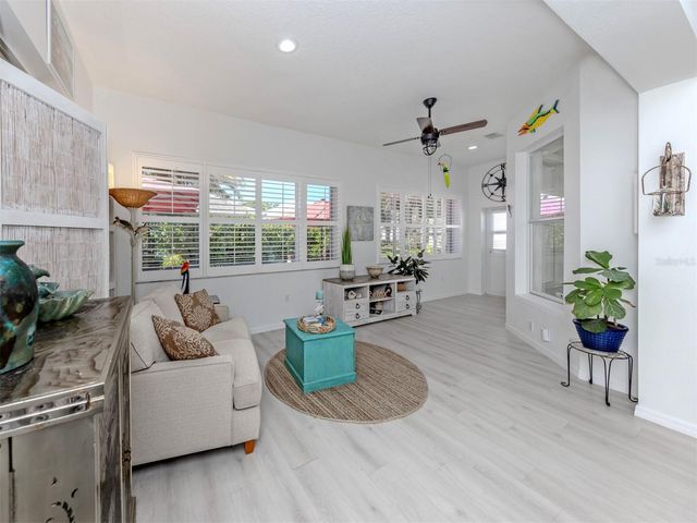 1102 SOUTHLAKE COURT, Venice, FL 34285