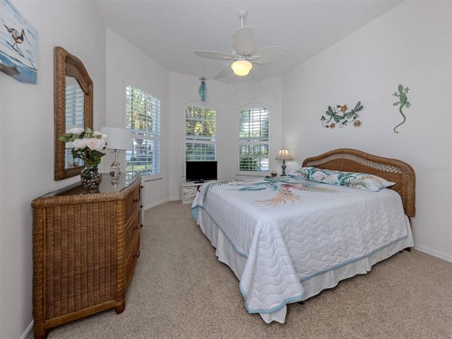 1102 SOUTHLAKE COURT, Venice, FL 34285
