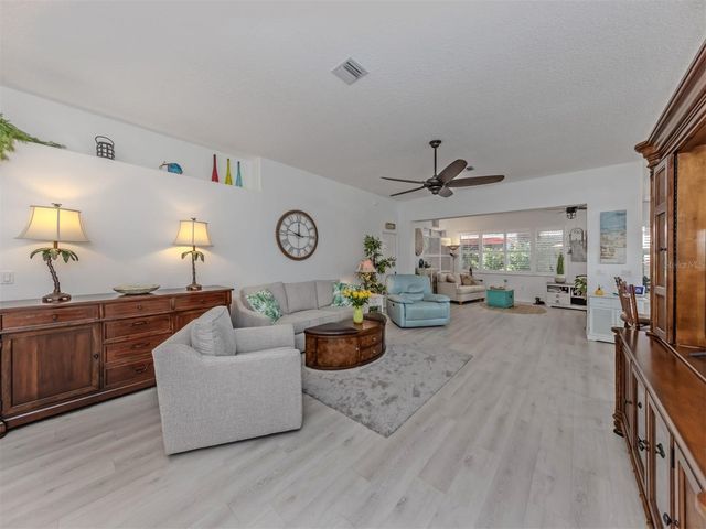 1102 SOUTHLAKE COURT, Venice, FL 34285