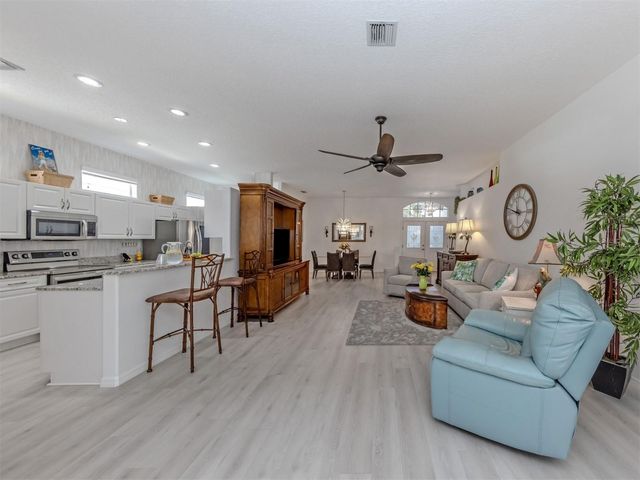1102 SOUTHLAKE COURT, Venice, FL 34285