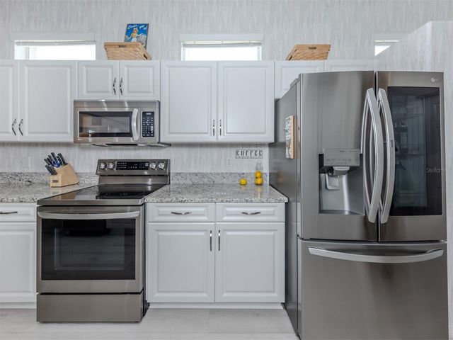 1102 SOUTHLAKE COURT, Venice, FL 34285