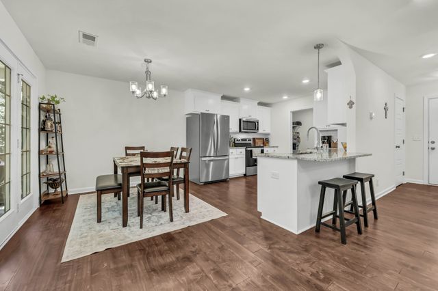 109 Hummingbird Meadows Rd, Palmyra, TN 37142