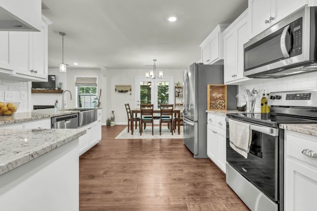 109 Hummingbird Meadows Rd, Palmyra, TN 37142