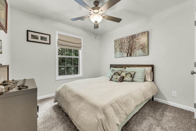 109 Hummingbird Meadows Rd, Palmyra, TN 37142