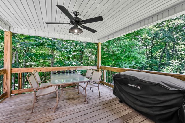 109 Hummingbird Meadows Rd, Palmyra, TN 37142